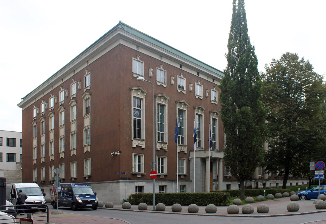 Таллин, Sakala, 1/3