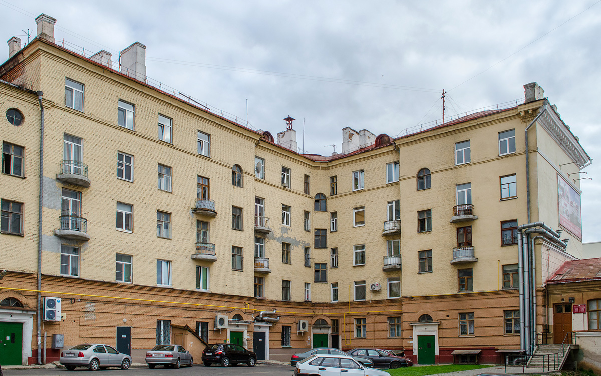 Могилёв, Первомайская улица, 12