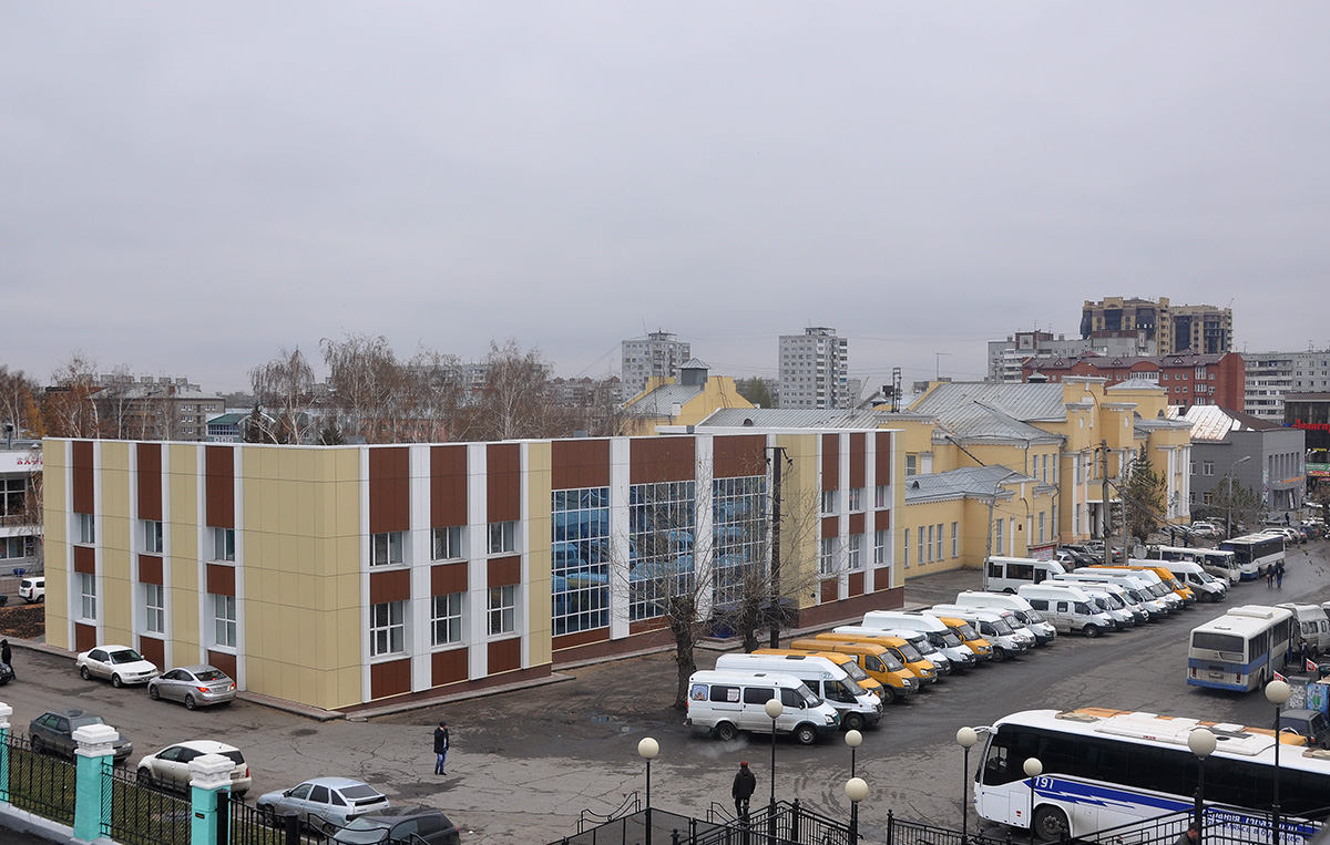 Омск, Улица Лобкова, 5А; Улица Лобкова, 5; Улица Леконта, 2/1