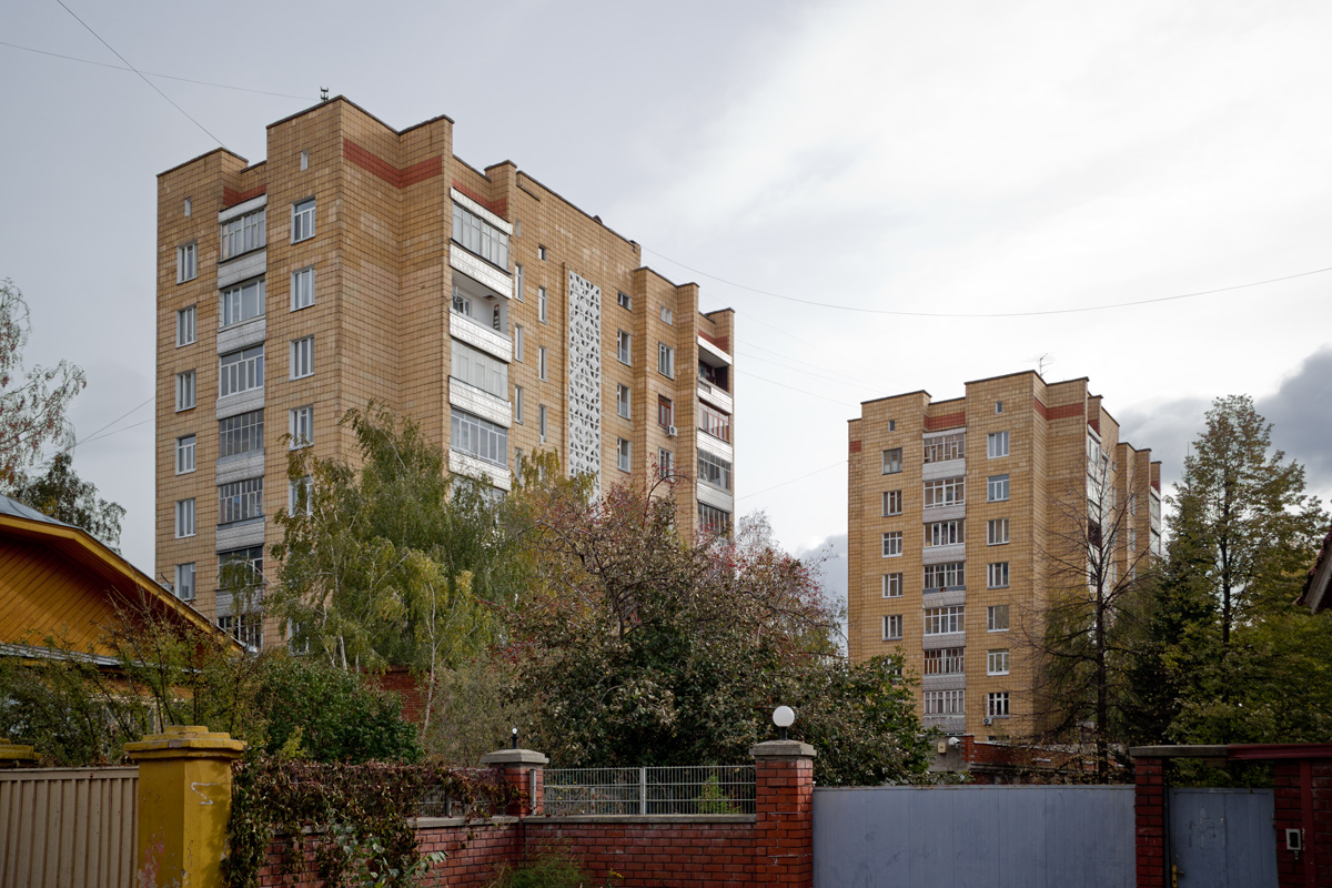 Казань, Улица Маяковского, 1 / Улица Ульянова-Ленина, 49; Улица Маяковского, 3