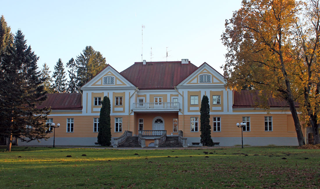 Маарду кюла, Mõisa tee, 7