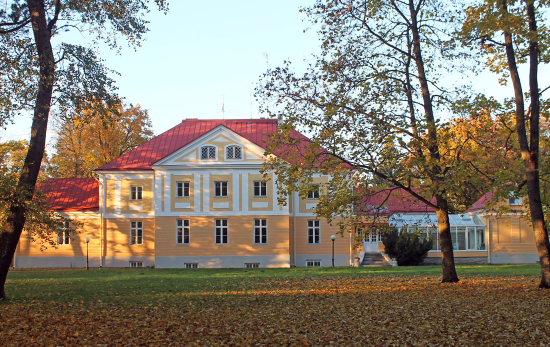 Маарду кюла, Mõisa tee, 7