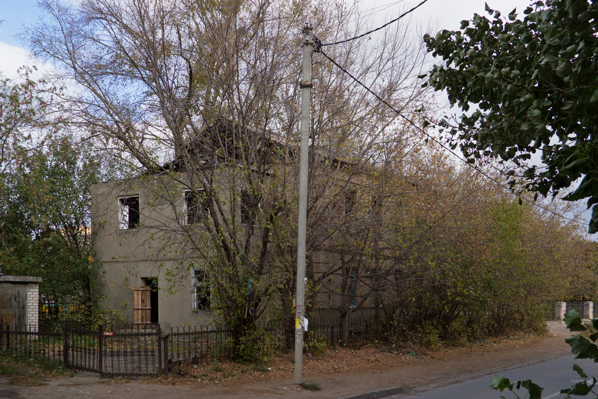 Казань, Улица Побежимова, 42