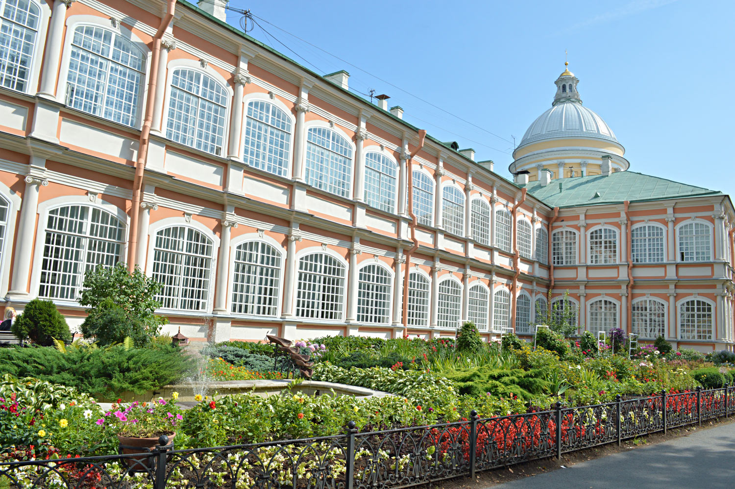 Санкт-Петербург, Набережная реки Монастырки, 1