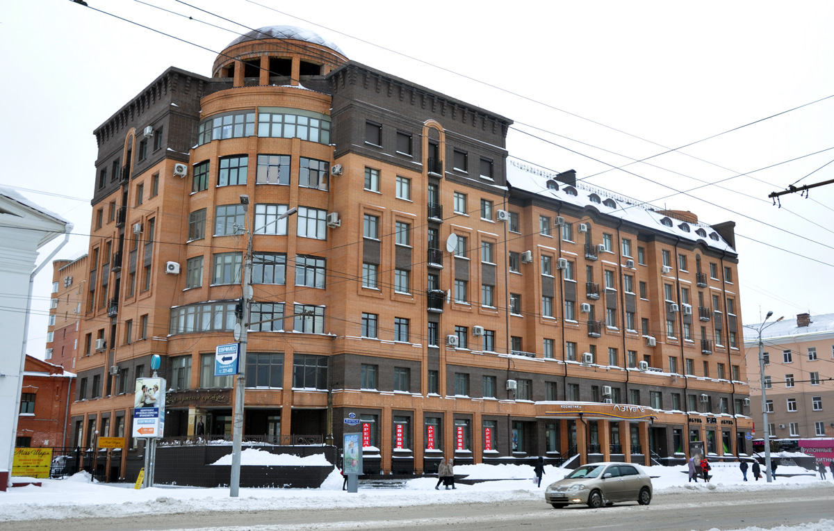 Омск, Проспект Карла Маркса, 15 / Съездовская улица, 29/1