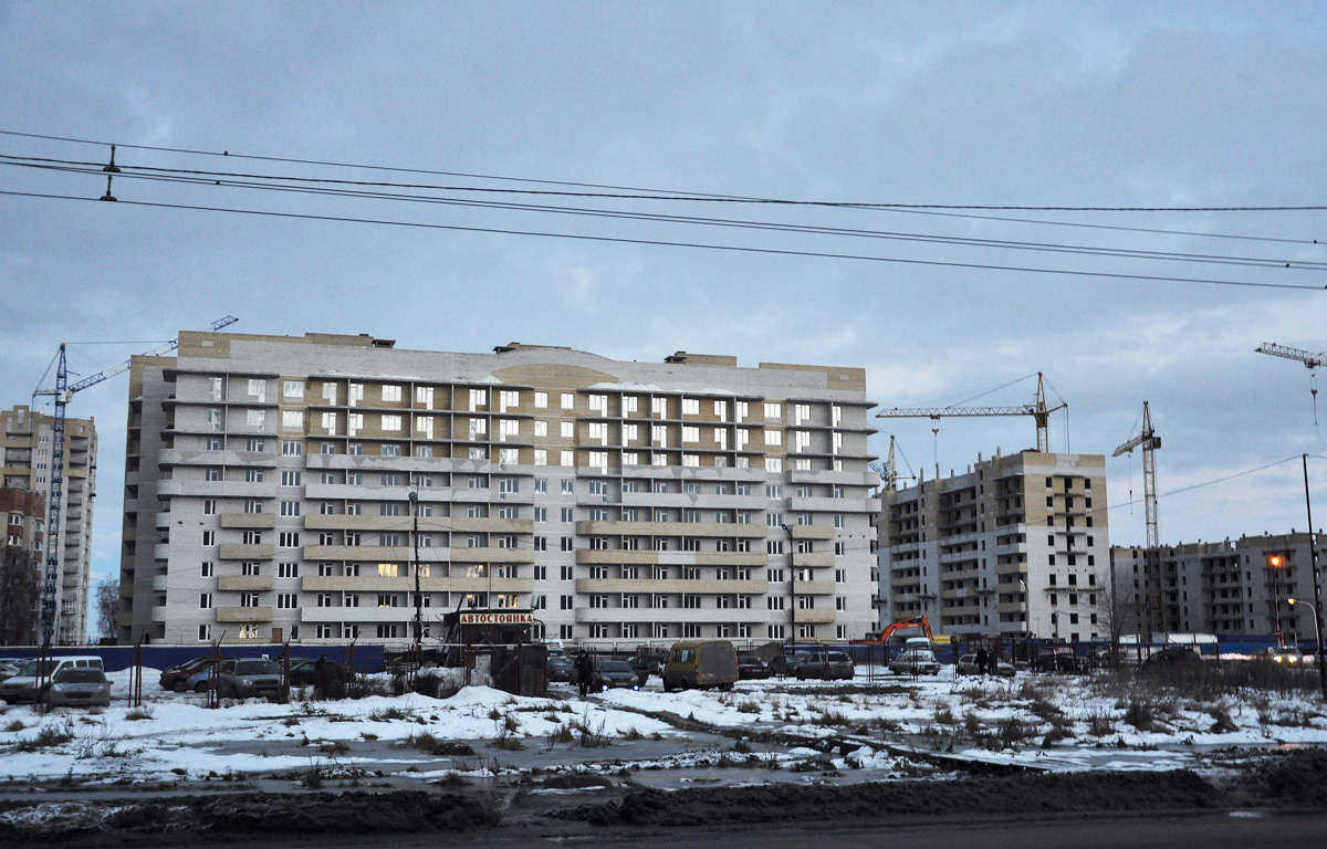Омск, Улица Архиепископа Сильвестра, 1; Улица Игоря Мишина, 4