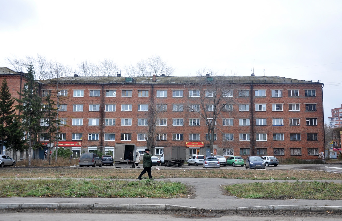 Омск, Космический проспект, 18