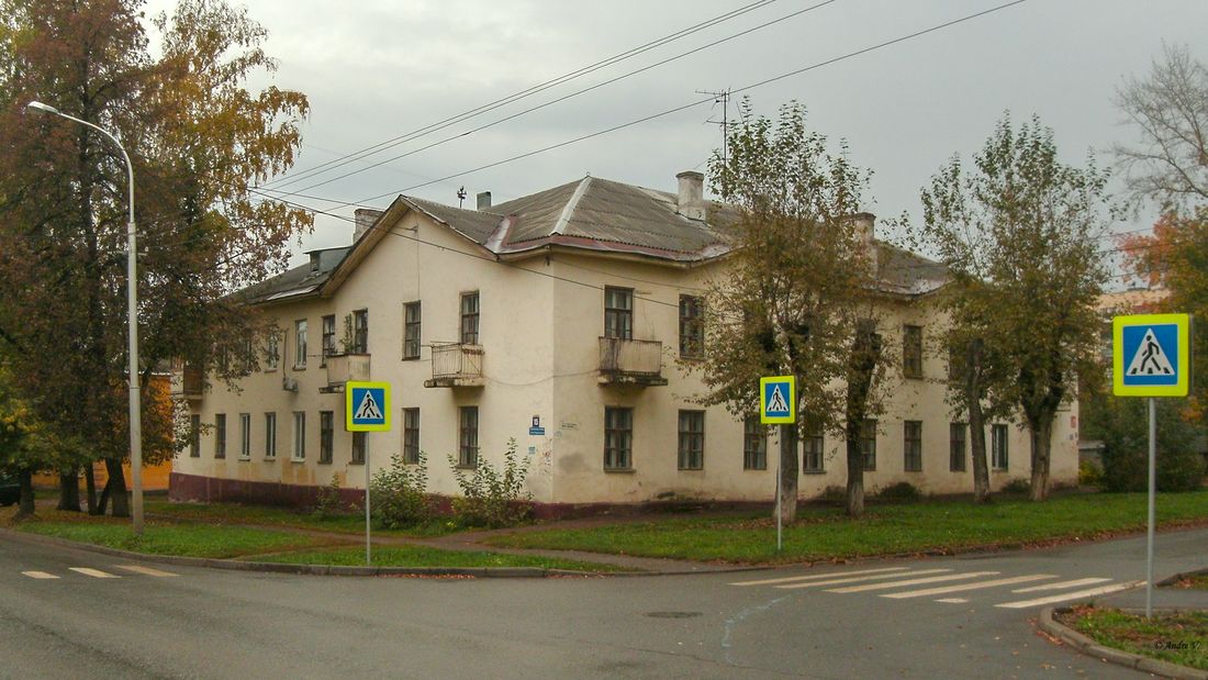 Уфа, Черниковская улица, 15 / Улица Ивана Франко, 5