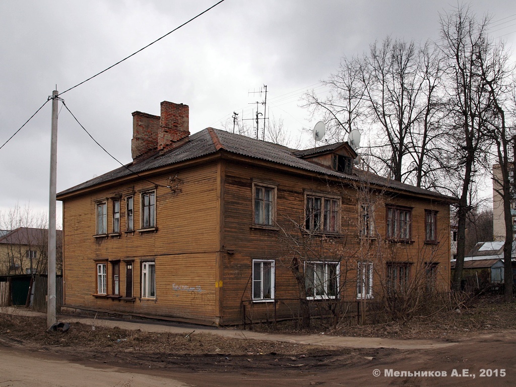 Iwanowo, Улица Колотилова, 60 / Карьерная улица, 80