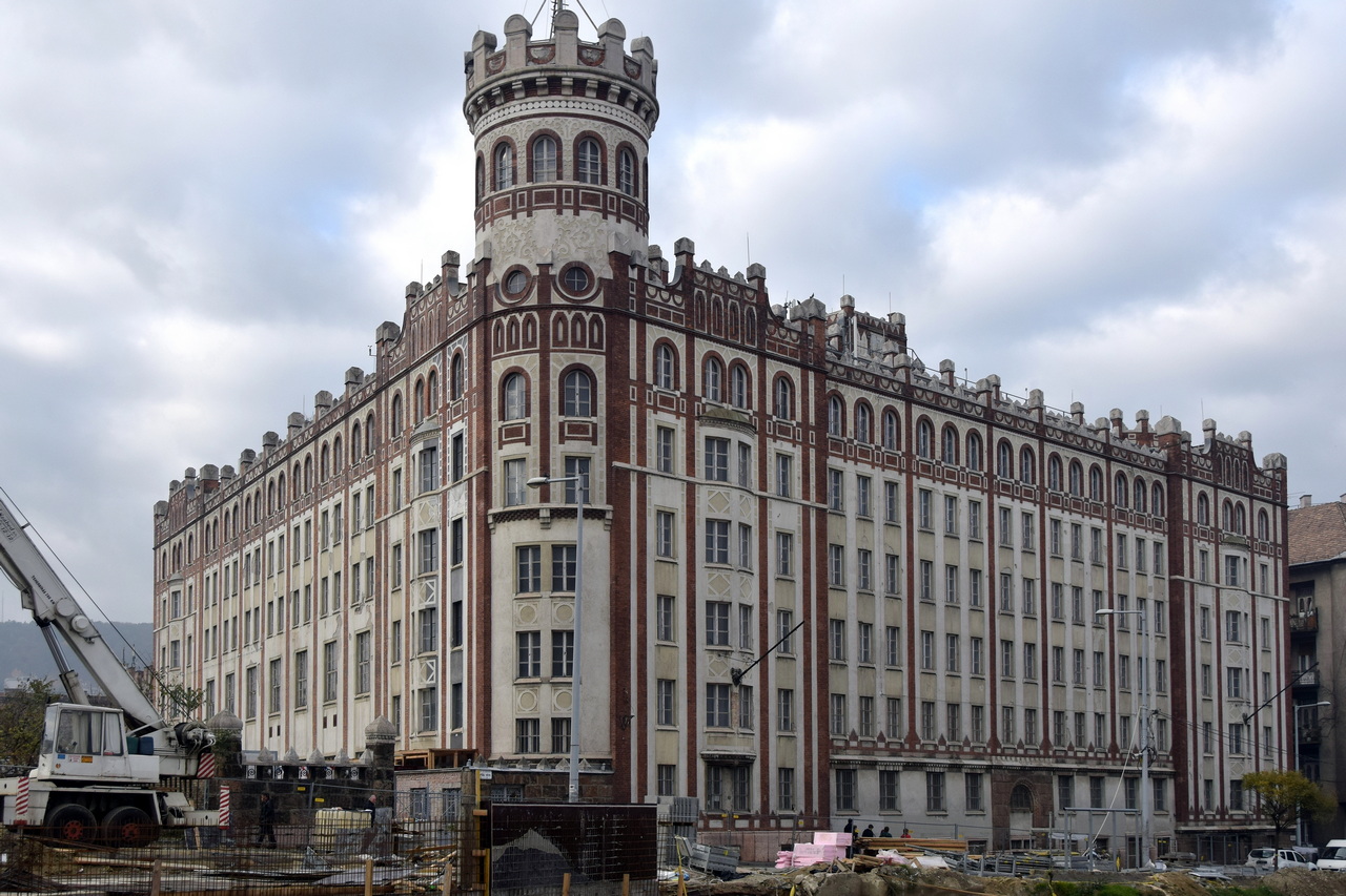 Будапешт, Krisztina körút, 6