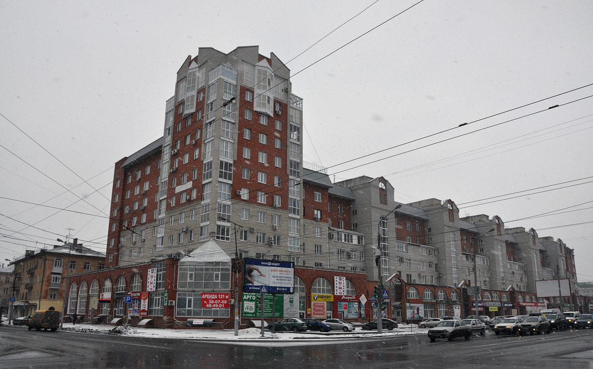 Omsk, Улица Маршала Жукова, 78; Улица Маршала Жукова, 76; Улица Пушкина, 101 / Улица Маяковского, 23