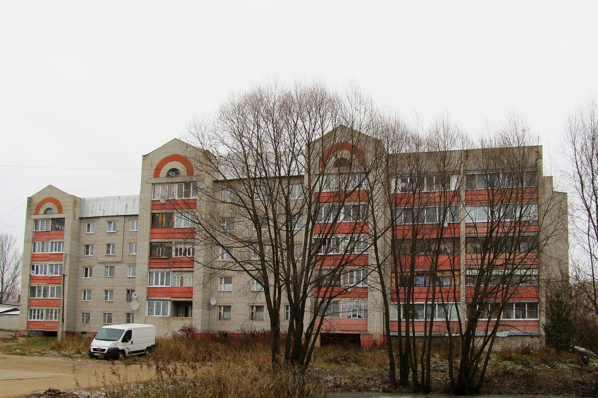 Переславль-Залесский, Октябрьская улица, 1; Октябрьская улица, 1