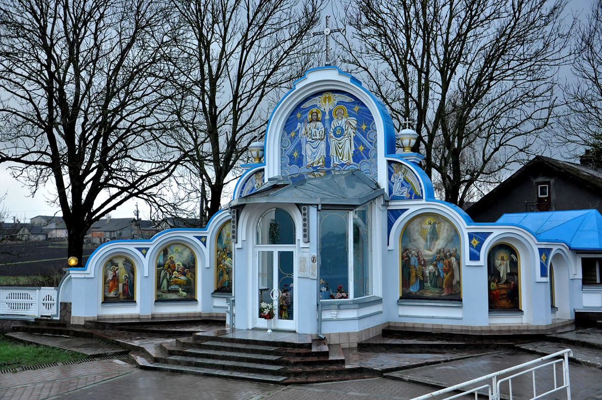 Зборовский район, прочие н.п., с. Озерная, автодорога Н-02