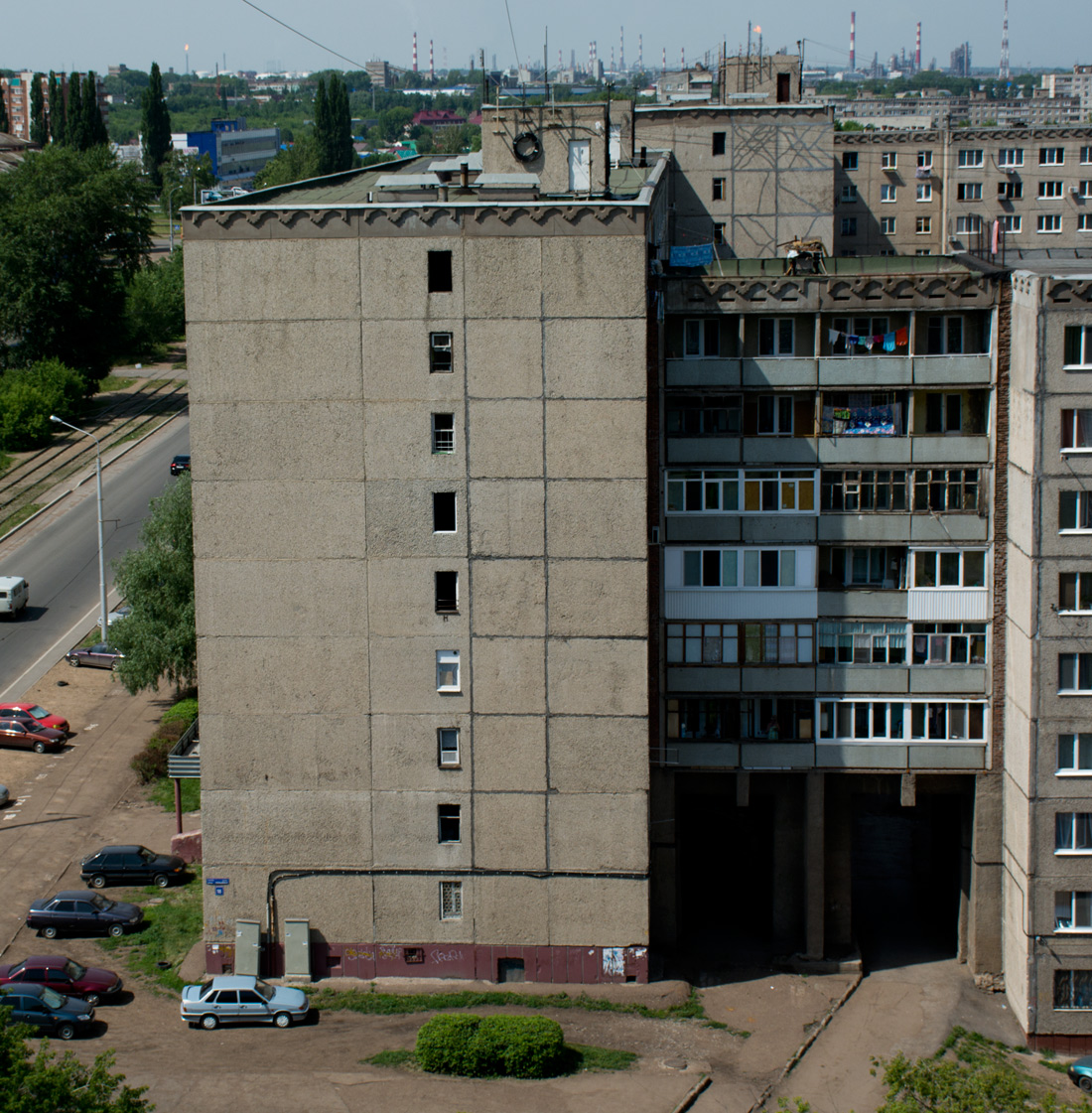 Уфа, Вологодская улица, 25 / Кольцевая улица, 195