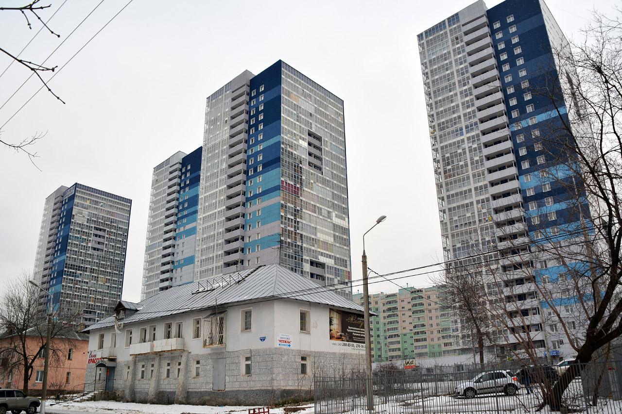 Пермь, Улица Космонавта Беляева, 40Б; Улица Космонавта Беляева, 40В; Улица Нефтяников, 47; Улица Космонавта Беляева, 40Г; Улица Космонавта Беляева, 40Д