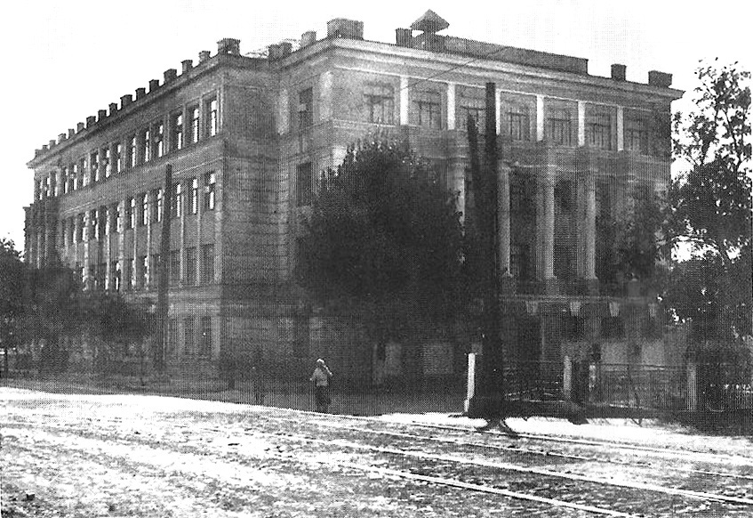 Макеевка, Улица Островского, 7