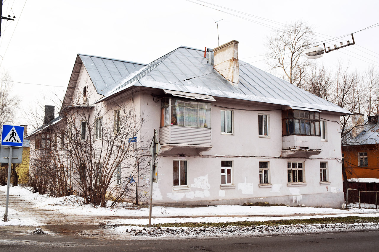 Пермь, Улица Нефтяников, 30