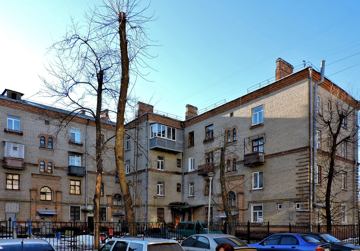 Харьков, Улица Косарева, 11 / Проспект Архитектора Алёшина, 13