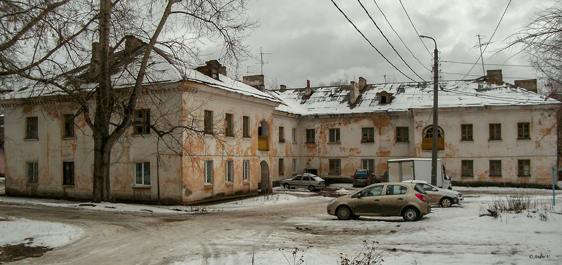 Уфа, Улица Калинина, 39 / Улица Рыбакова, 7