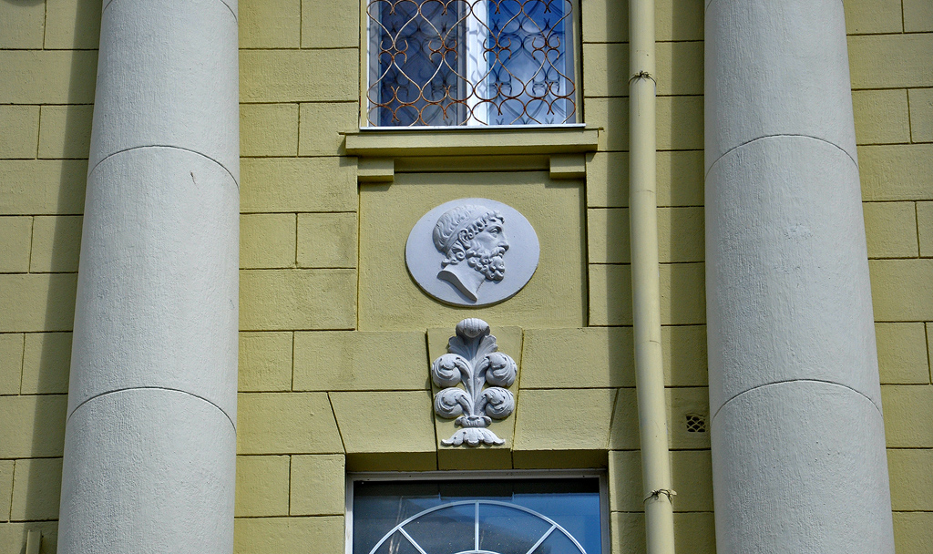 Харкiв, Сумская улица, 17 / Рымарская улица, 22