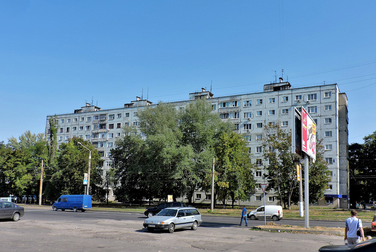 Харьков, Проспект Тракторостроителей, 102