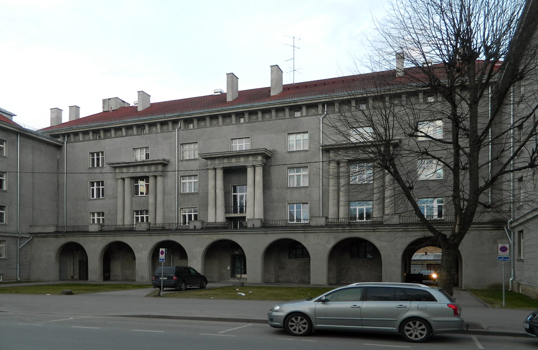Таллин, Rävala puiestee, 11/13/15