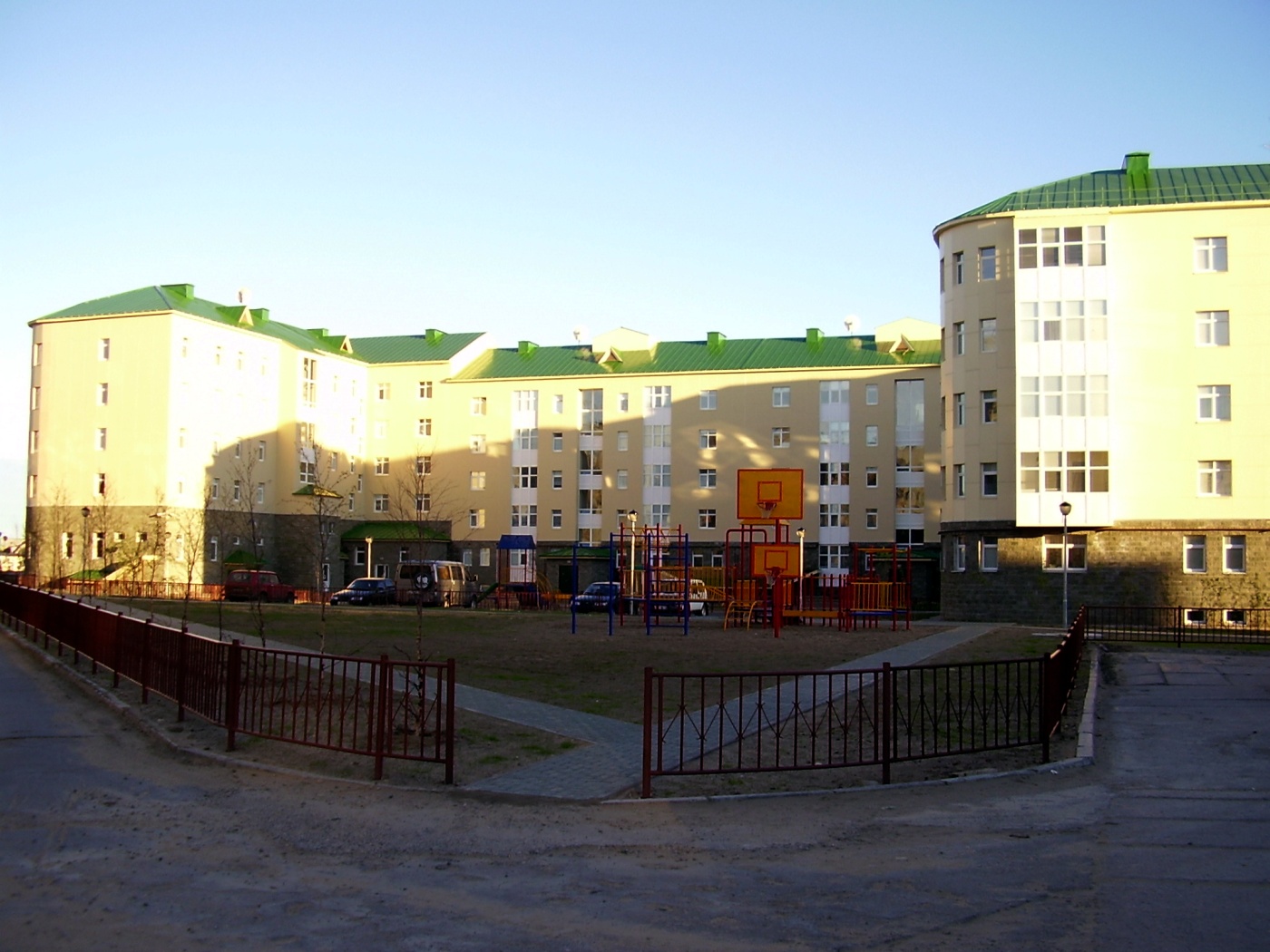 Naryan-Mar, Улица Ленина, 33Б