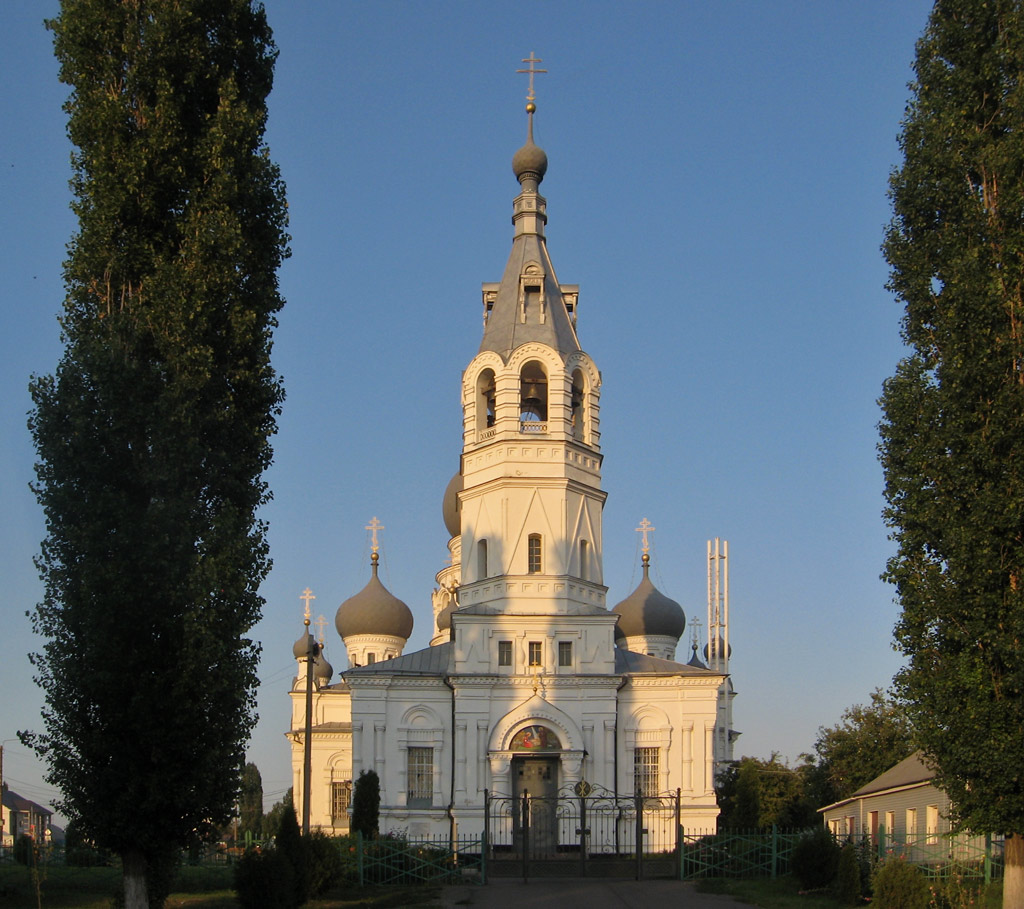 Анна, Комсомольская улица, 1