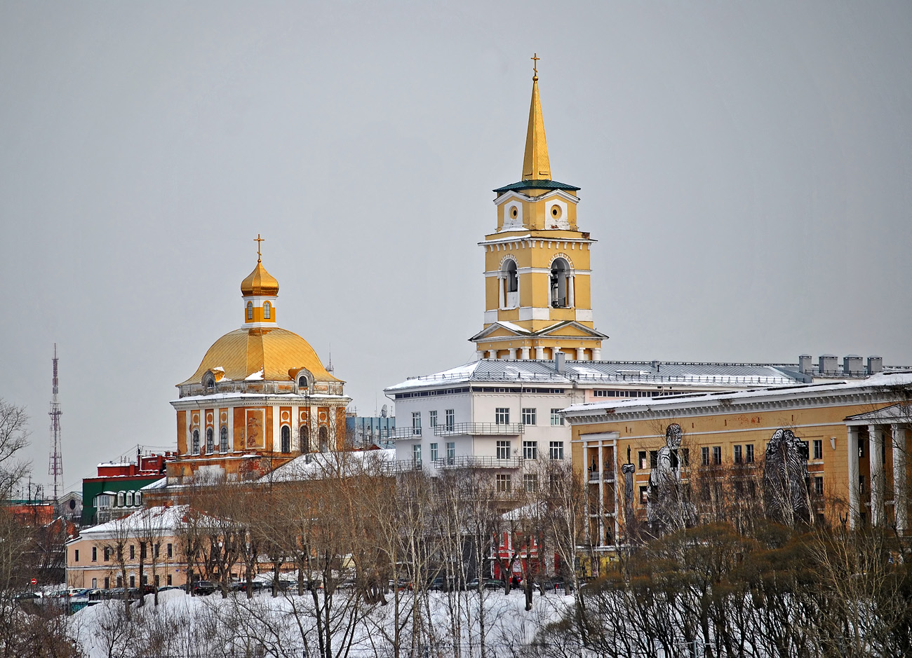 Perm, Комсомольский проспект, 2 / Улица Окулова, 3; Комсомольский проспект, 4; Комсомольский проспект, 1; Улица Окулова, 4а; Улица Окулова, 4