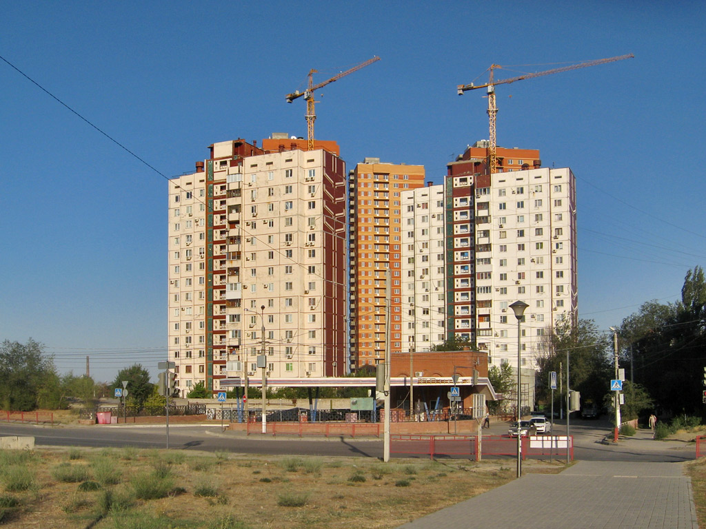 Волгоград, Авиаторская улица, 4; Авиаторская улица, 2