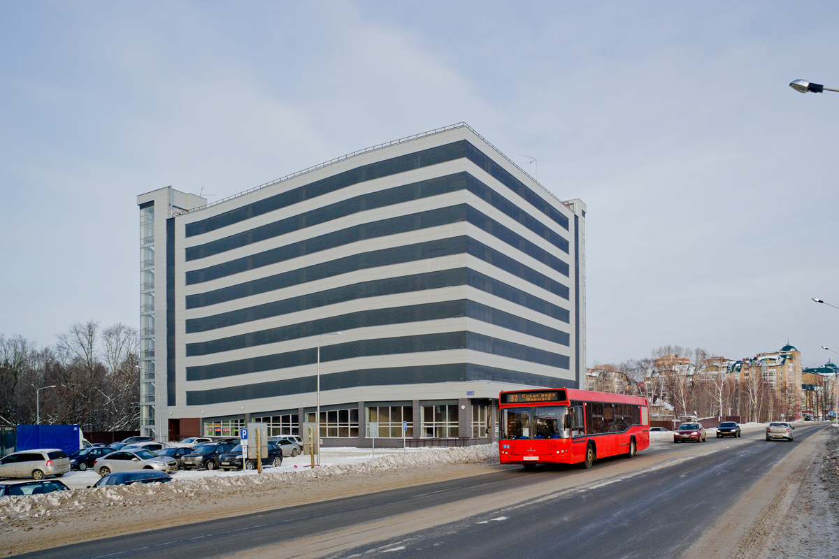 Казань, Улица Рауиса Гареева, 108 Казань, Улица Рауиса Гареева, 108