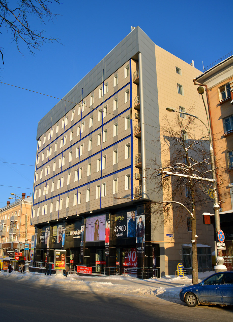 Пермь, Комсомольский проспект, 38