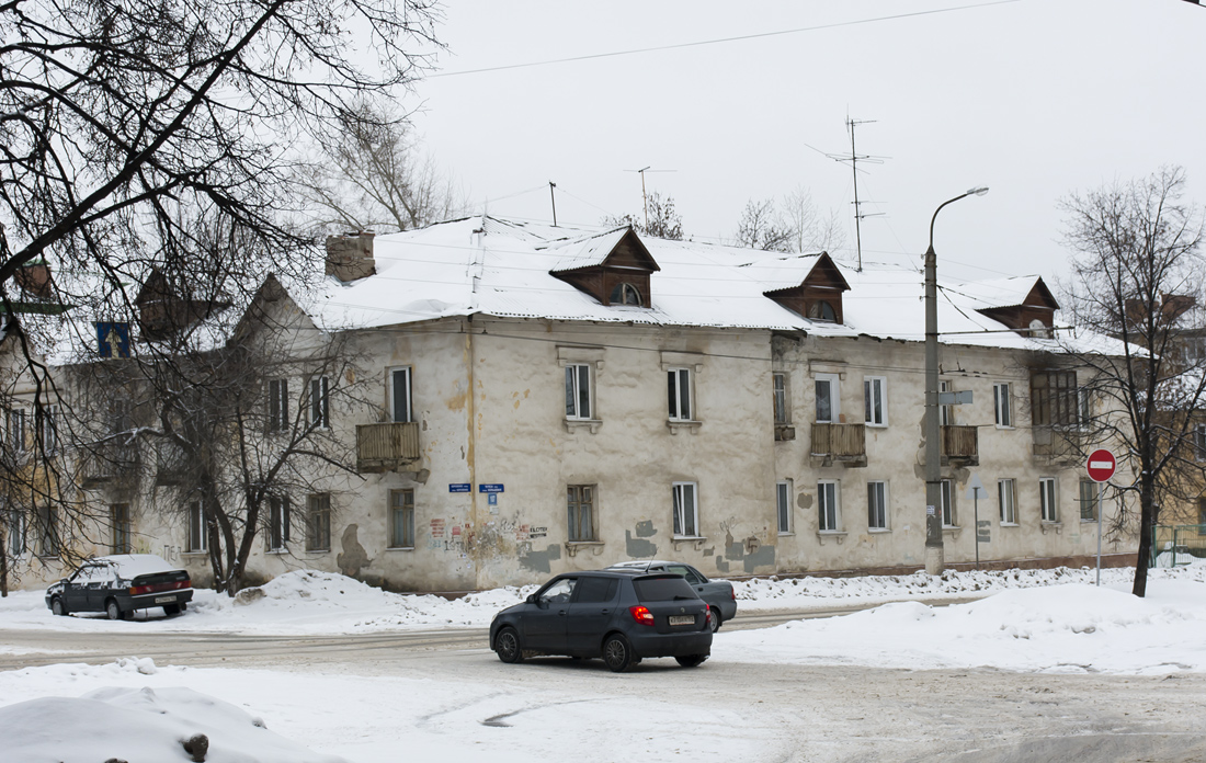 Уфа, Кольцевая улица, 107 / Улица Короленко, 12