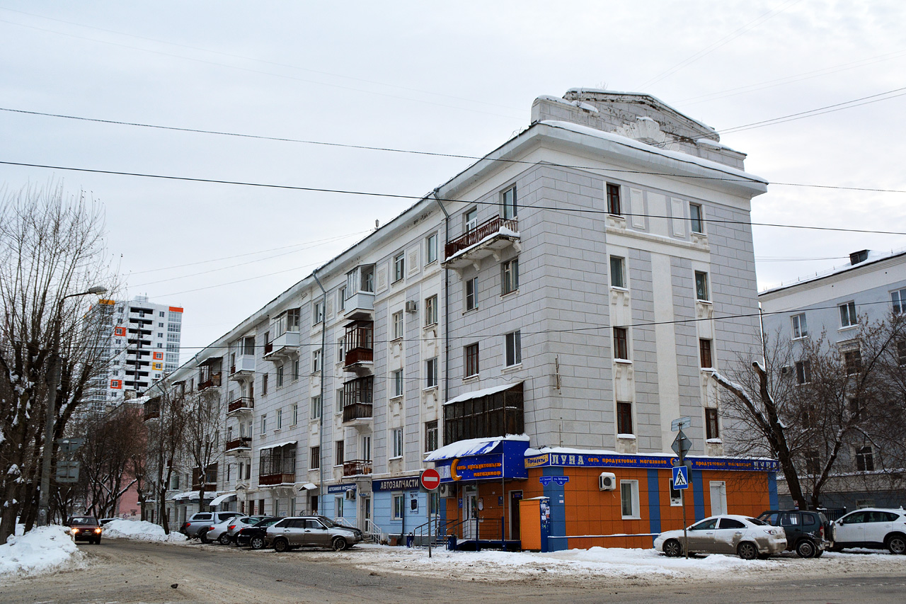 Пермь, Улица Розалии Землячки, 12; Улица КИМ, 101