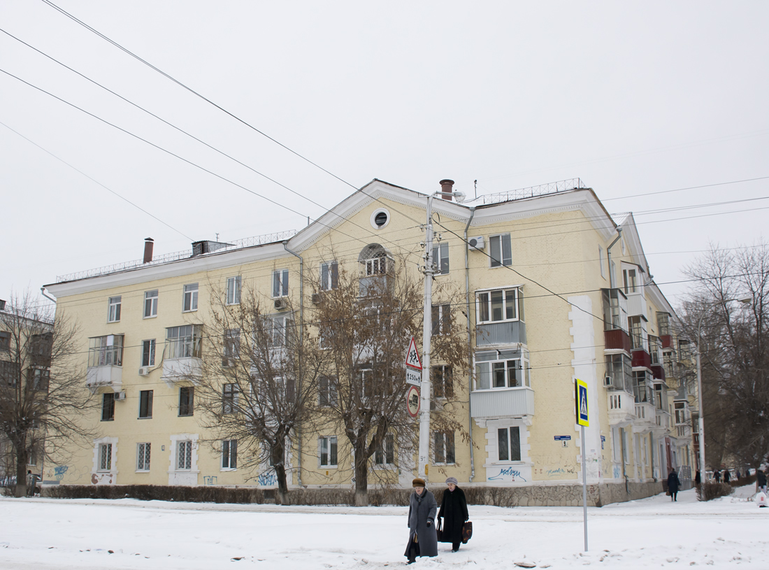Уфа, Улица Мира, 15 / Нежинская улица, 9