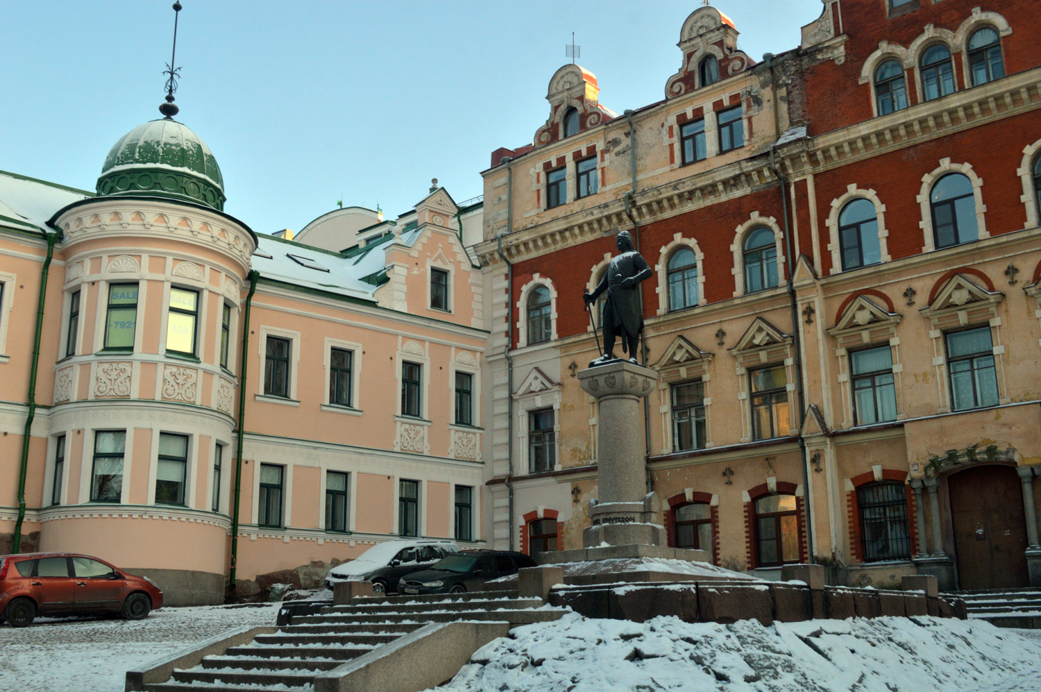 Vyborg, Улица Северный Вал, 3; Крепостная улица, 2