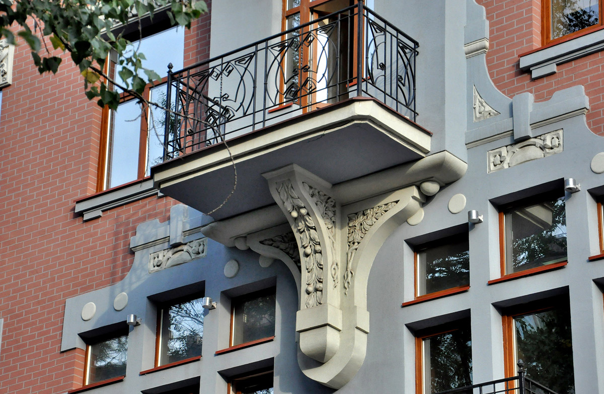 Харьков, Чернышевская улица, 66 / Улица Ярослава Мудрого, 21