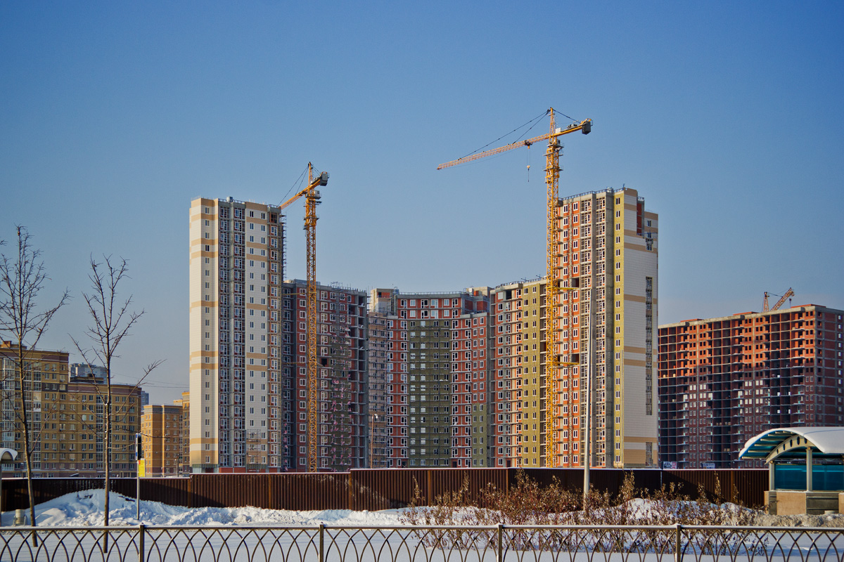 Казань, Чистопольская улица, 86 / Улица Нигматуллина, 10