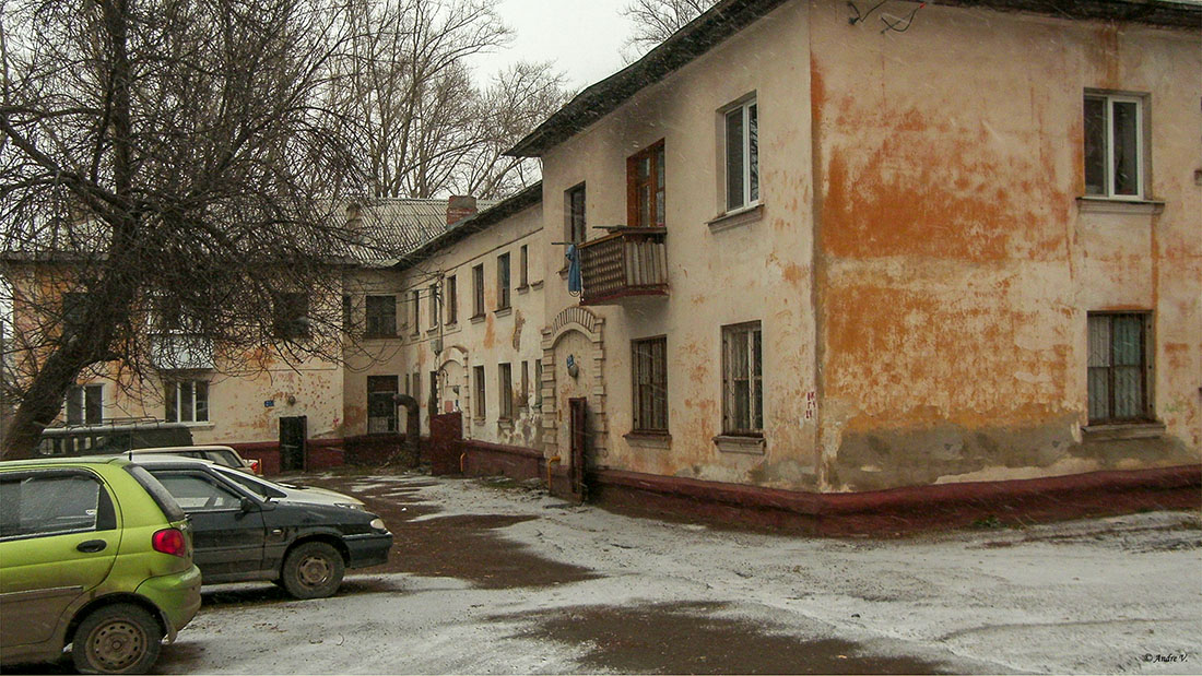 Уфа, Кольцевая улица, 187 / Улица Богдана Хмельницкого, 66