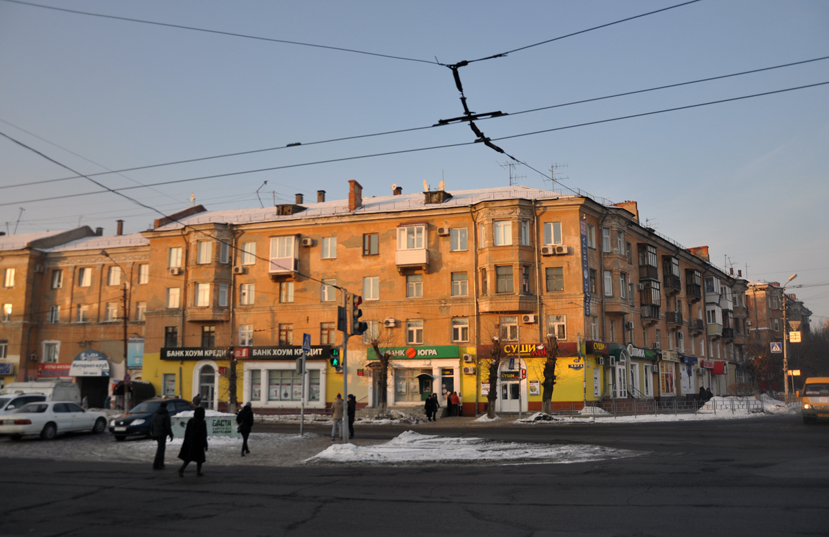 Омск, Проспект Мира, 48 / Улица Химиков, 7; Проспект Мира, 48А