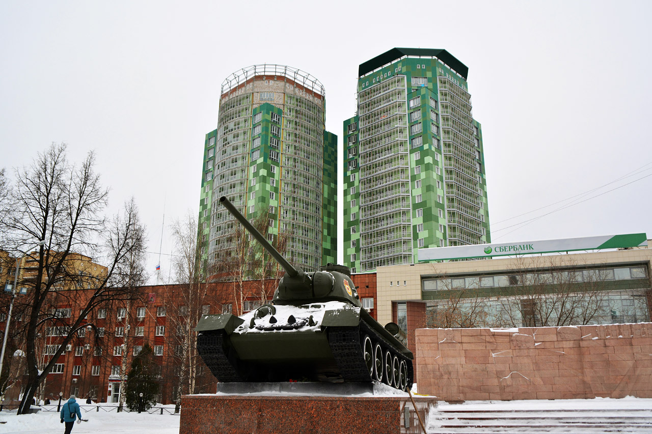 Perm, Сибирская улица, 48; Улица 25 Октября, 77; Сибирская улица, 48/1