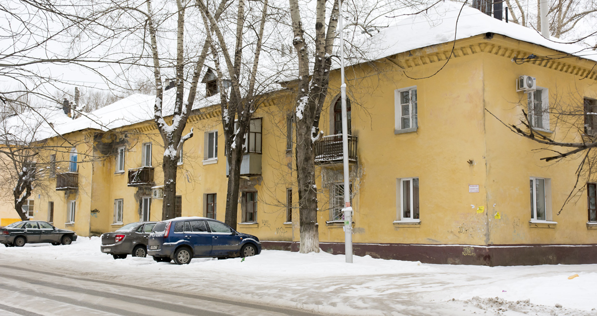 Уфа, Кремлёвская улица, 42