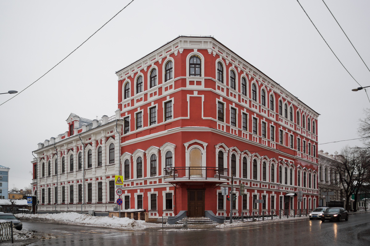Казань, Большая Красная улица, 45 / Улица Жуковского, 14