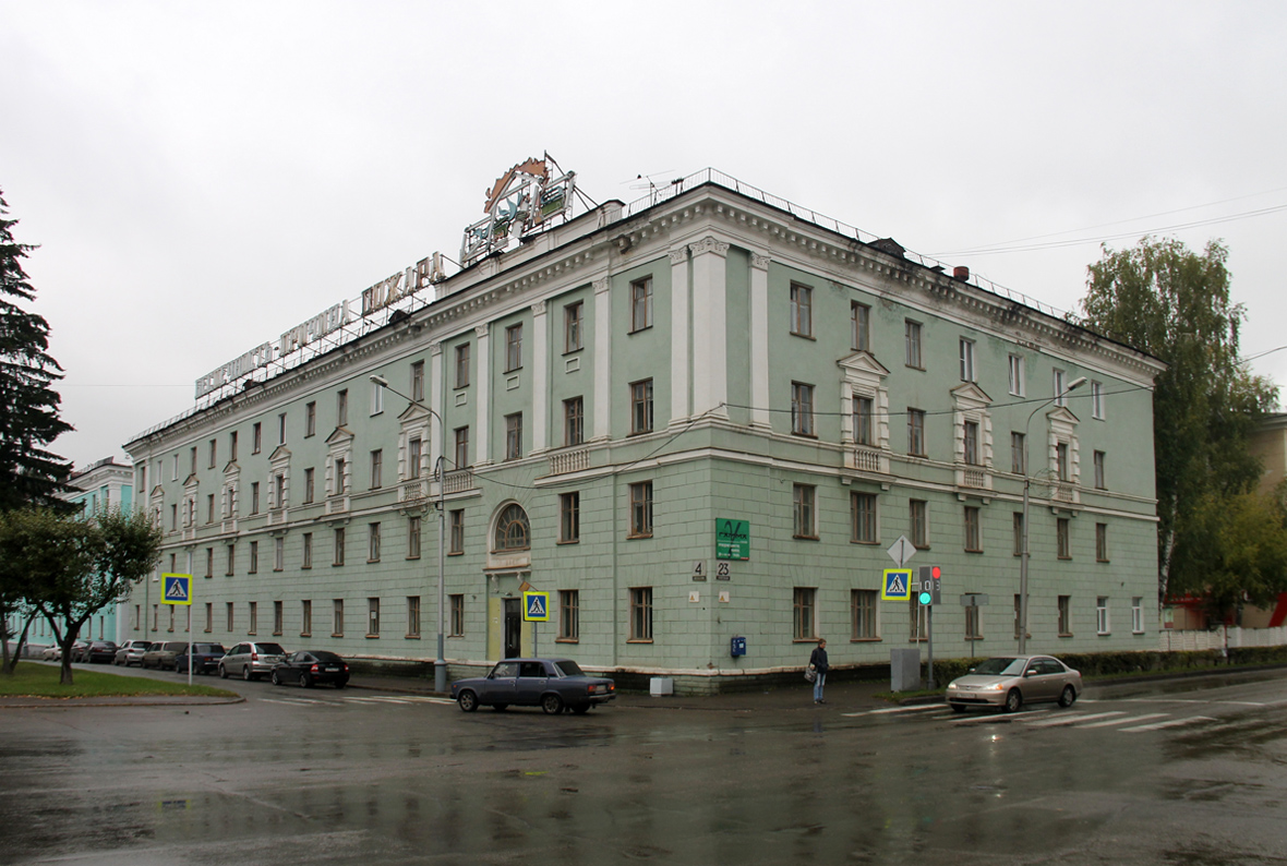 Железногорск, Улица Свердлова, 4 / Советская улица, 23