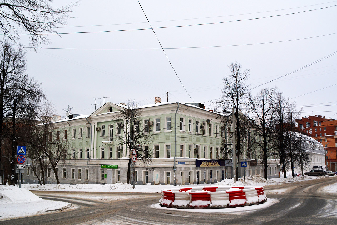 Пермь, советская улица, 22 / Улица 25 Октября, 6