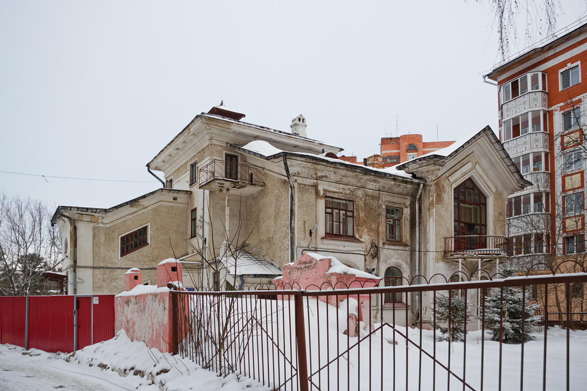 Казань, Улица Хади Атласи, 28