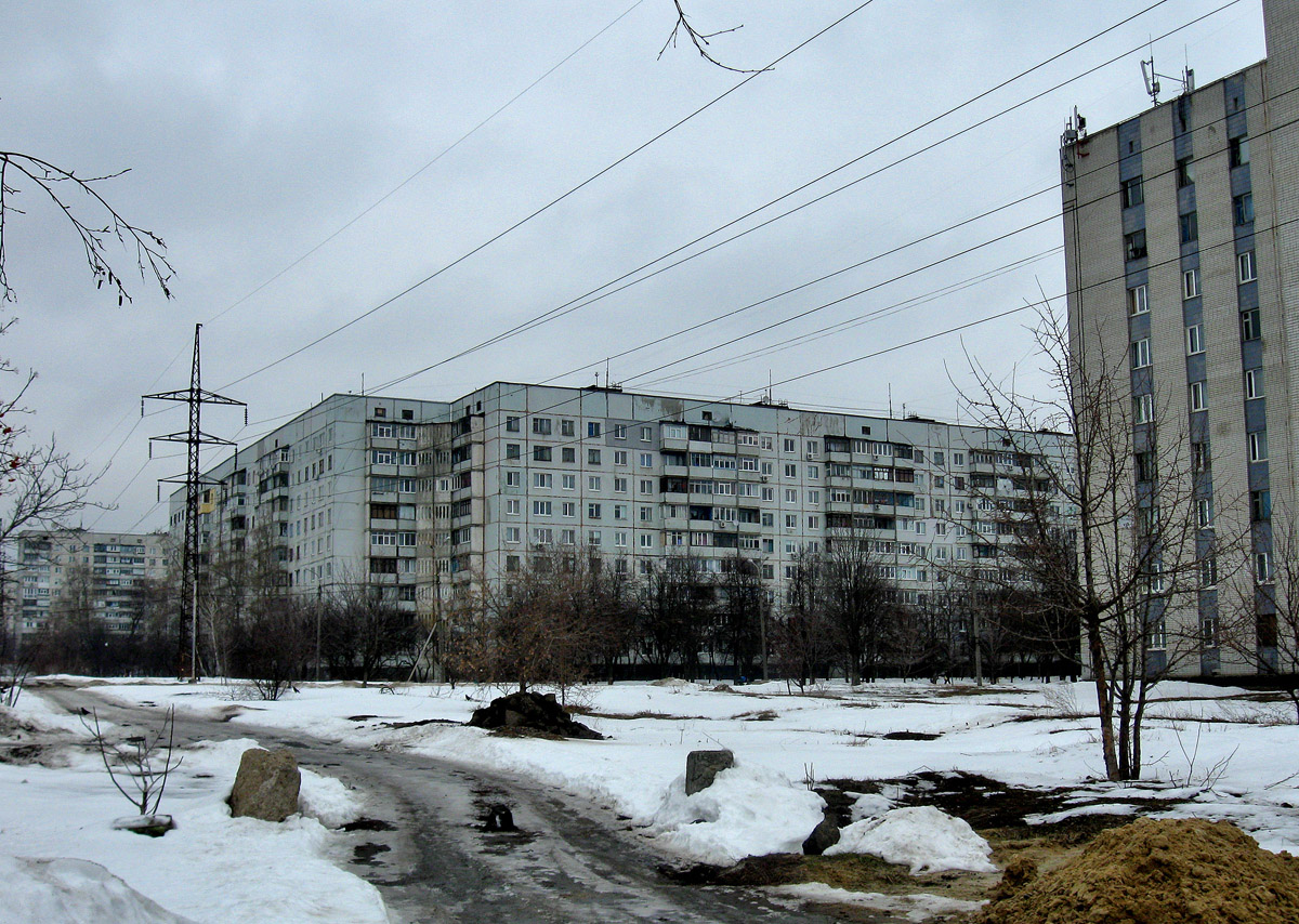 Харьков, Улица Амосова, 1