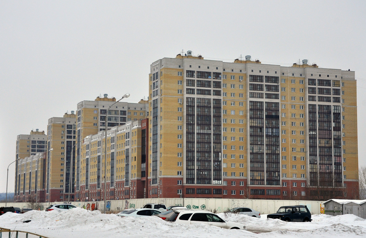 Омск, Улица Перелёта, 32