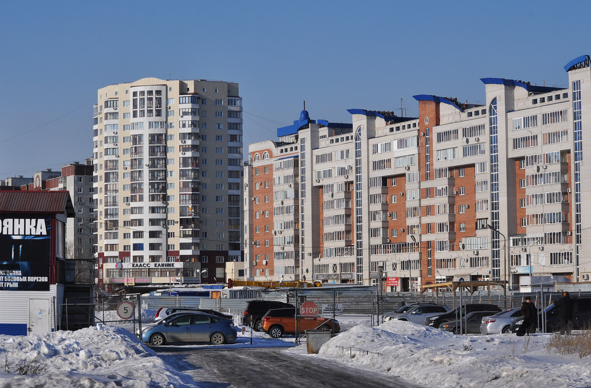 Омск, Улица 70 лет Октября, 15/1; Улица 70 лет Октября, 13/3