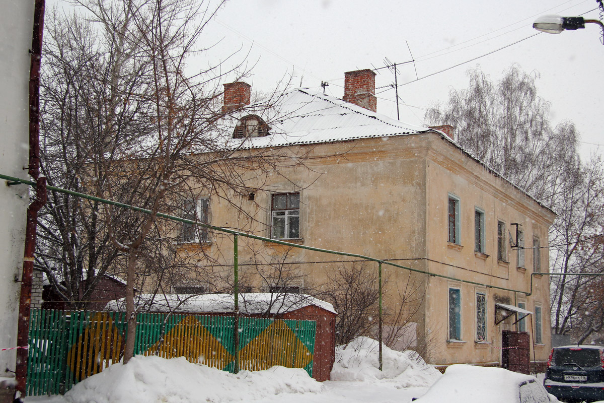 Kazan, Улица Зур Урам, 36